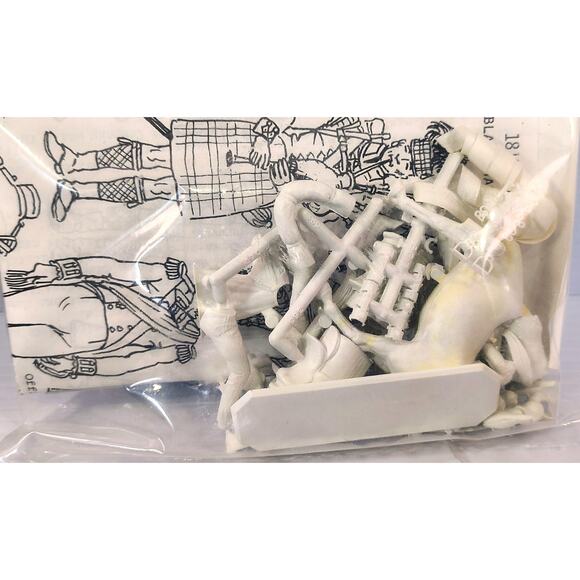 Historex Figurines ROYAL HIGHLAND BLACK WATCH 42nd RGT. OFFICER & CHEVAL - Picture 2 of 3